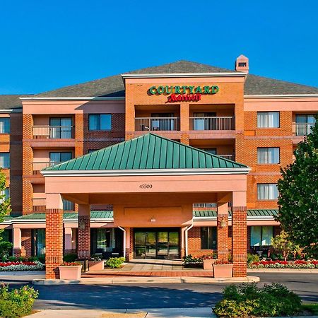Courtyard By Marriott Dulles Town Center Hotel Sterling Exterior photo